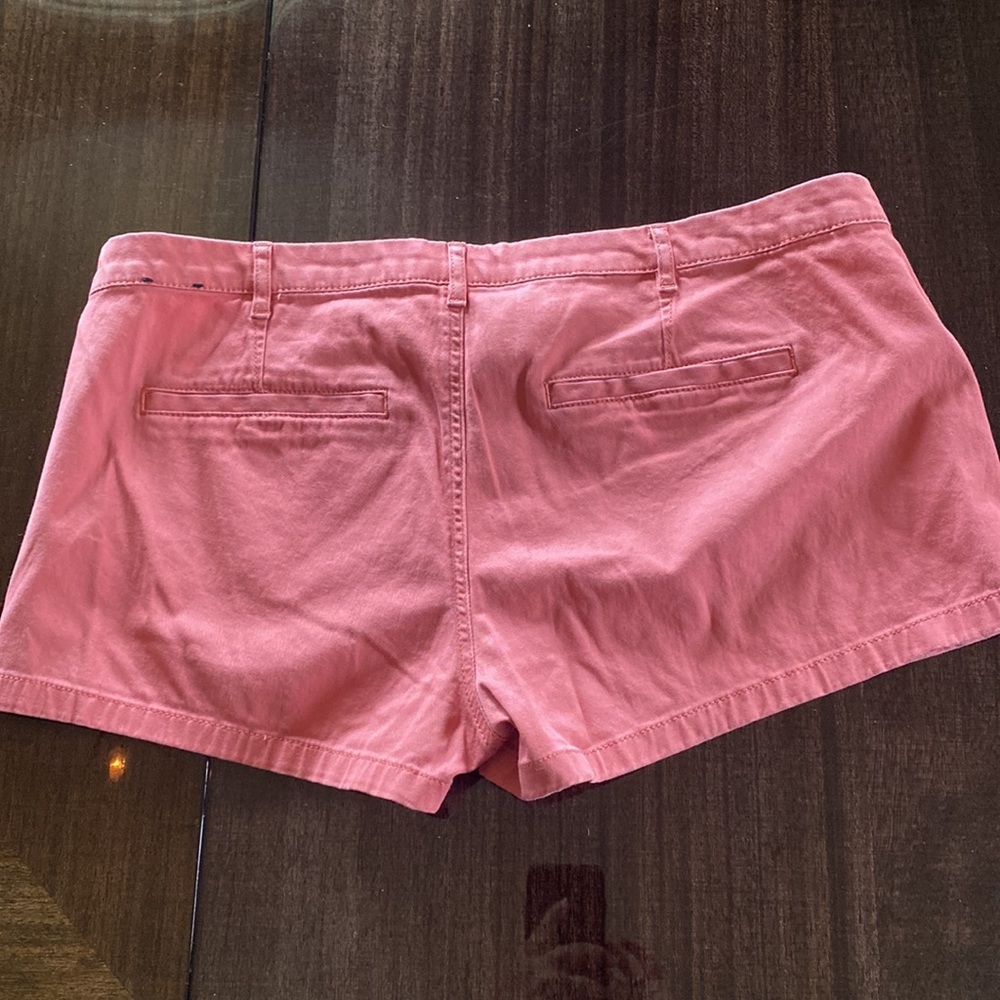 Express Shorts - Picture 4 of 5